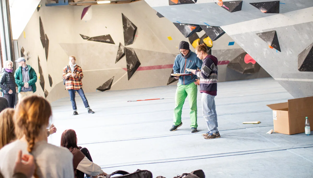 Landesmeisterschaft_Bouldern_Berlin_Sachsen_2022_Finale_Jugend_A_Erwachsene | © Kilian Dorner