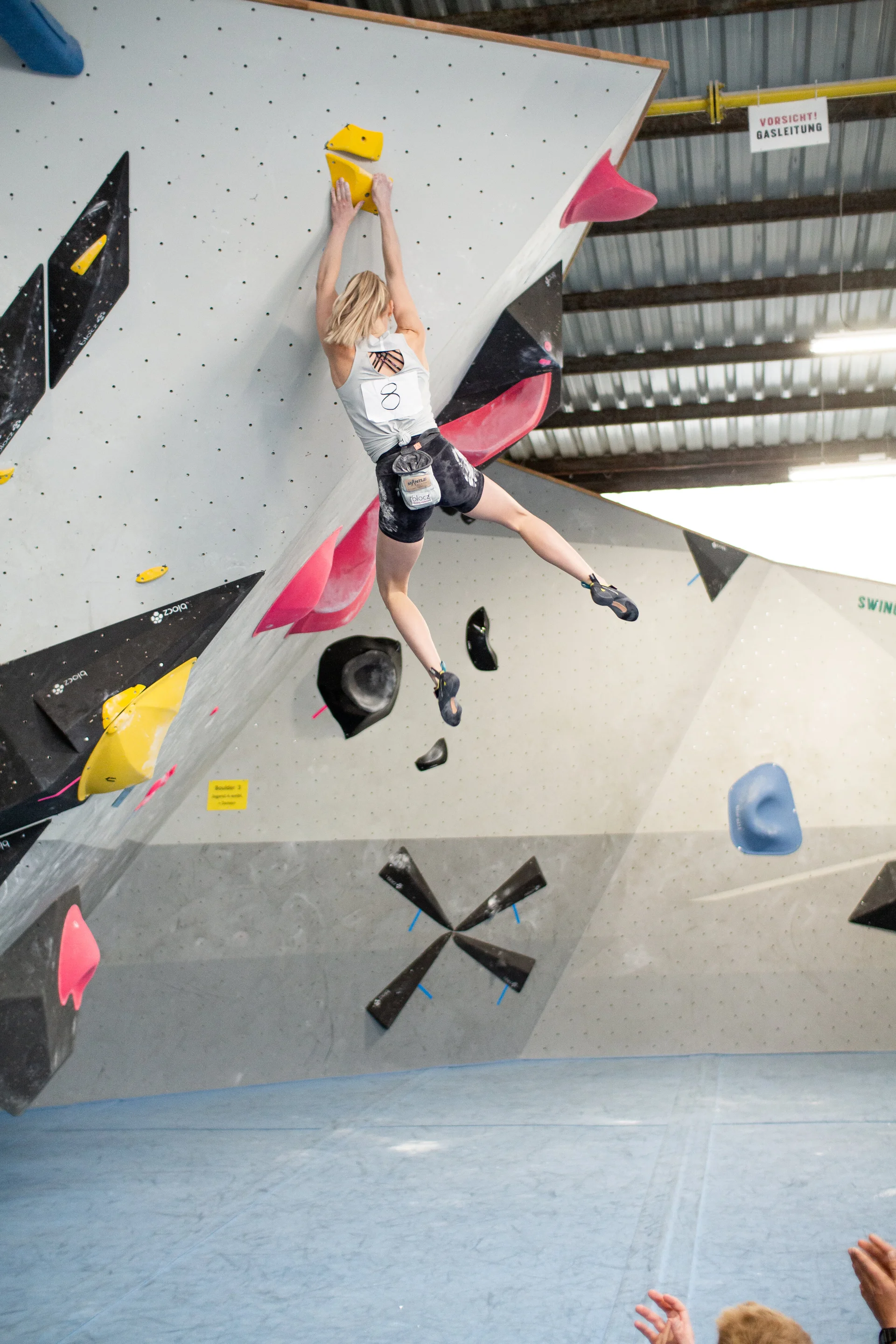 Landesmeisterschaft_Bouldern_Berlin_Sachsen_2022_Finale_Jugend_A_Erwachsene | © Kilian Dorner