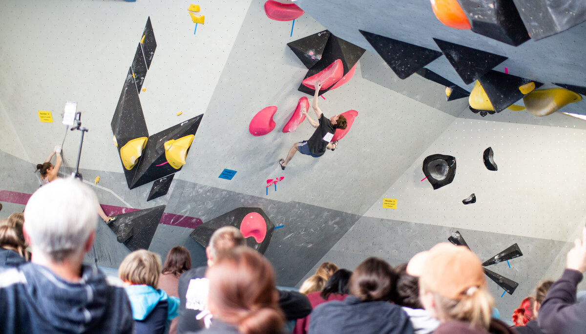 Landesmeisterschaft_Bouldern_Berlin_Sachsen_2022_Finale_Jugend_A_Erwachsene | © Kilian Dorner Landesmeisterschaft_Bouldern_Berlin_Sachsen_2022_Finale_Jugend_A_Erwachsene | © Kilian Dorner