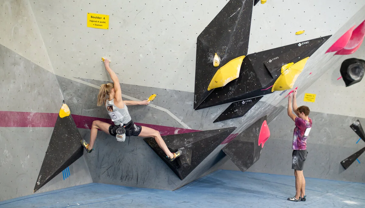 Landesmeisterschaft_Bouldern_Berlin_Sachsen_2022_Finale_Jugend_A_Erwachsene | © Kilian Dorner