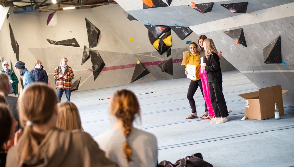 Landesmeisterschaft_Bouldern_Berlin_Sachsen_2022_Finale_Jugend_A_Erwachsene | © Kilian Dorner