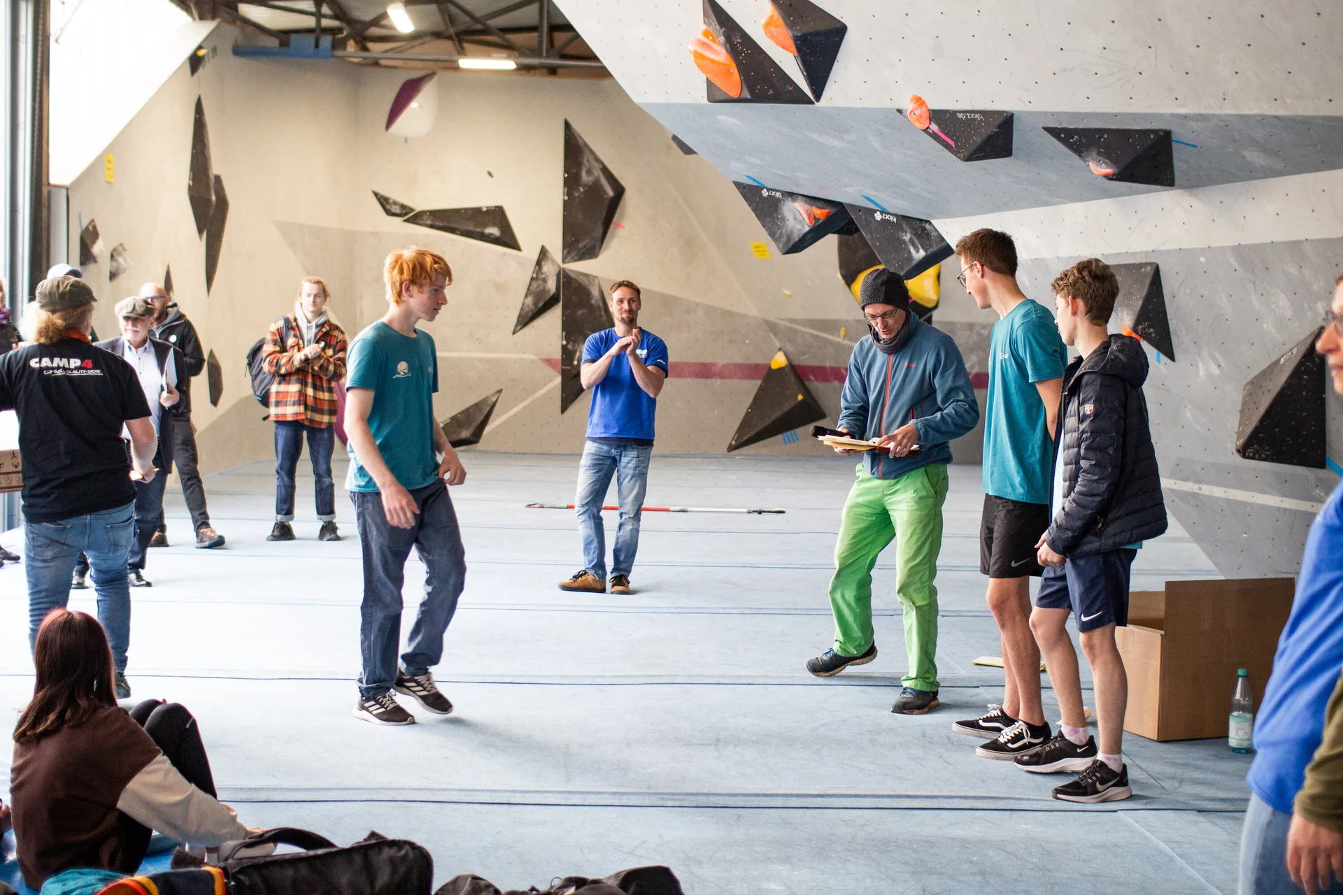 Landesmeisterschaft_Bouldern_Berlin_Sachsen_2022_Finale_Jugend_A_Erwachsene | © Kilian Dorner