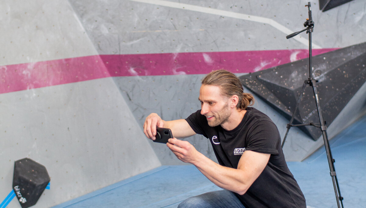 Landesmeisterschaft_Bouldern_Berlin_Sachsen_2022_Routesetting | © Kilian Dorner Landesmeisterschaft_Bouldern_Berlin_Sachsen_2022_Routesetting | © Kilian Dorner