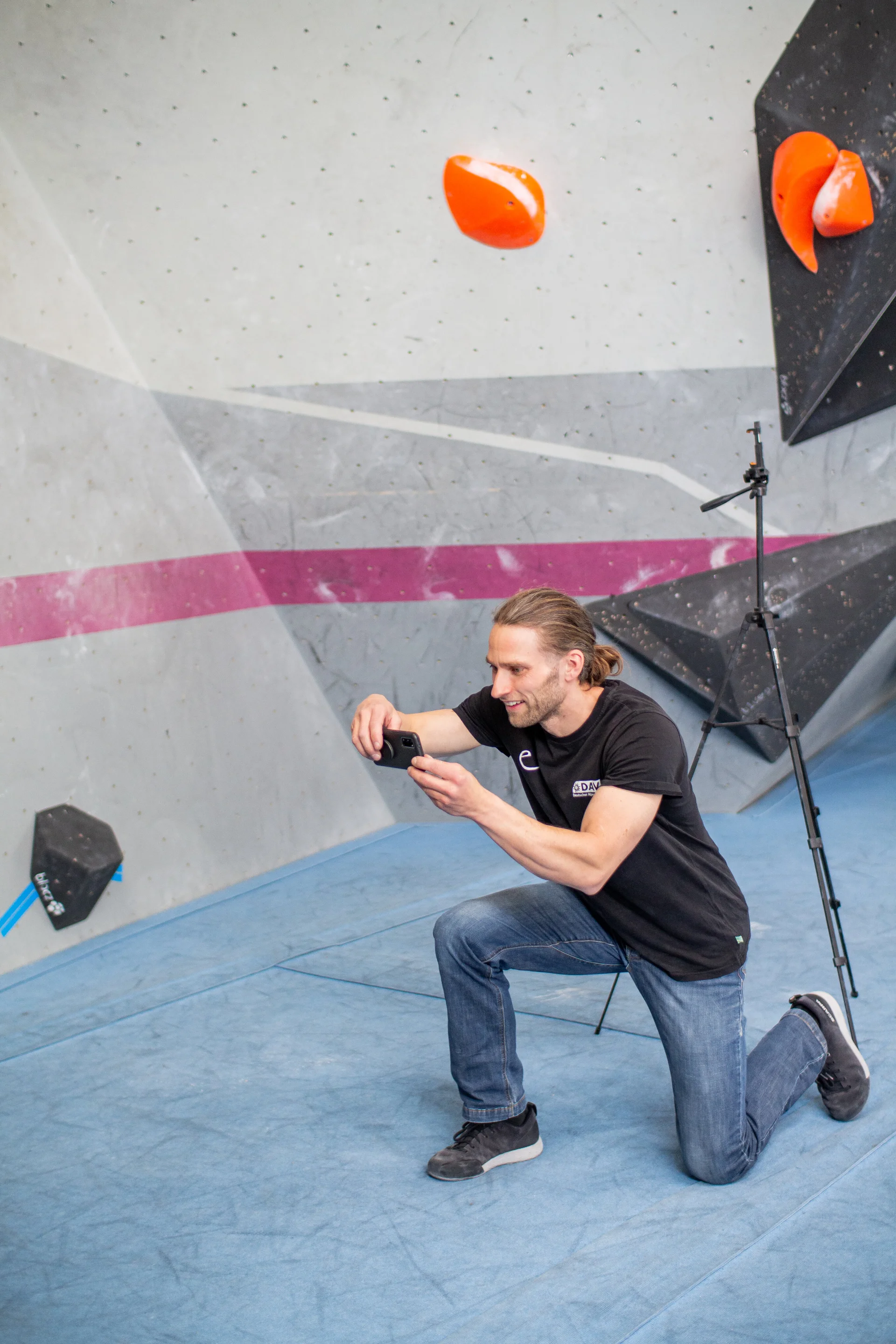 Landesmeisterschaft_Bouldern_Berlin_Sachsen_2022_Routesetting | © Kilian Dorner
