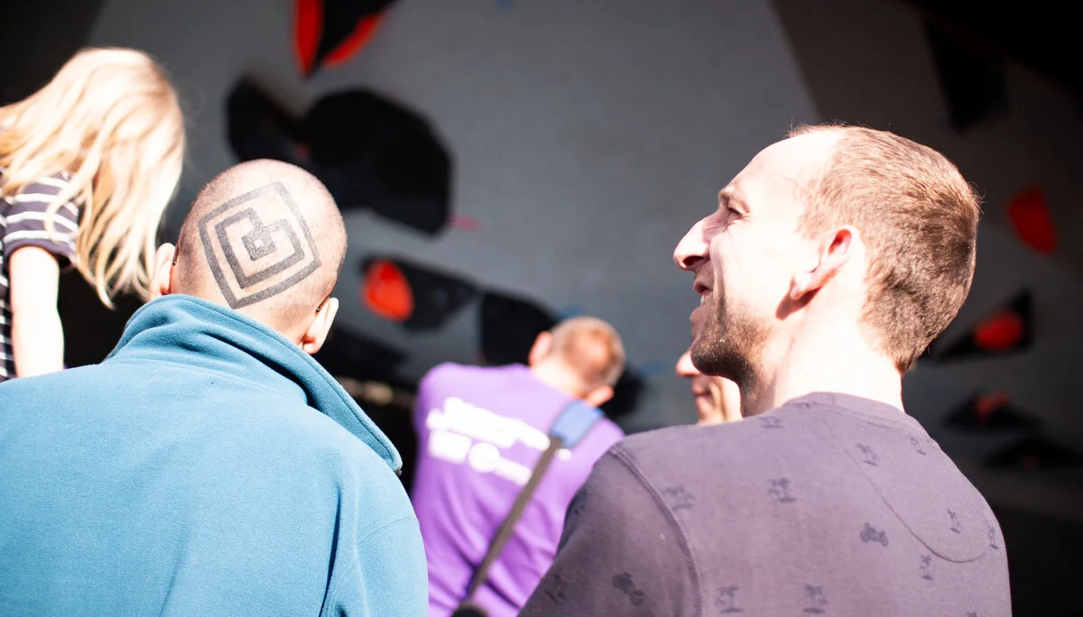 Landesmeisterschaft_Bouldern_Berlin_Sachsen_2022_Zuschauer | © Kilian Dorner