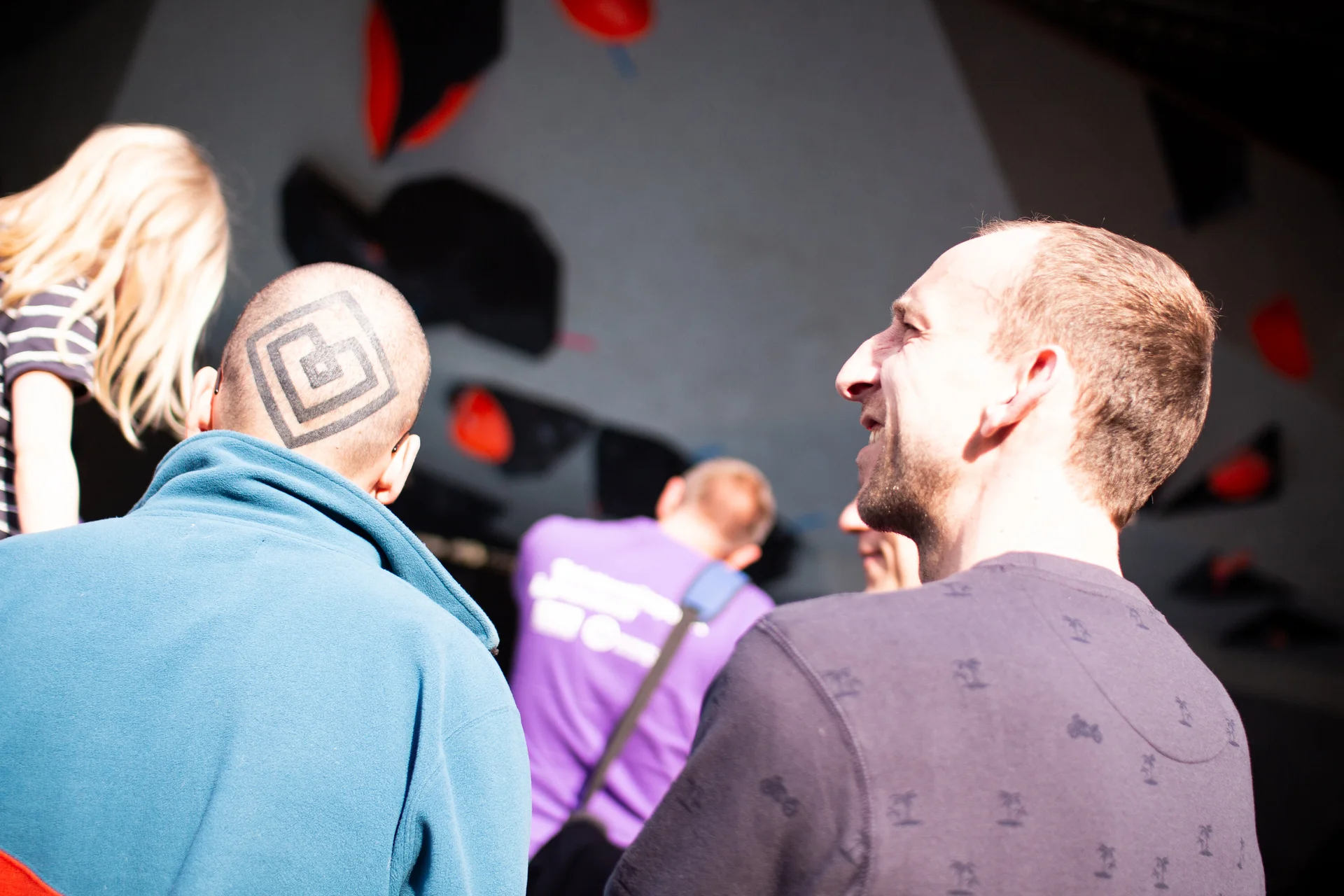 Landesmeisterschaft_Bouldern_Berlin_Sachsen_2022_Zuschauer | © Kilian Dorner