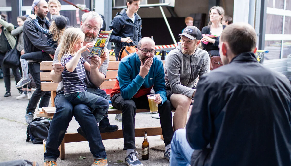 Landesmeisterschaft_Bouldern_Berlin_Sachsen_2022_Zuschauer | © Kilian Dorner