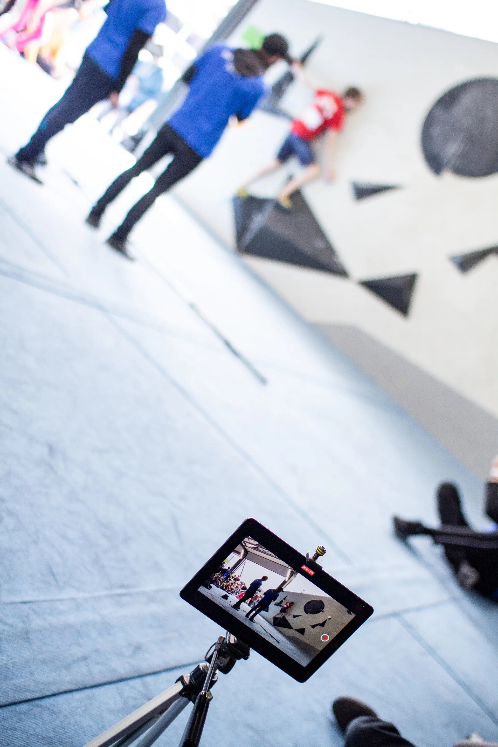 Landesmeisterschaft_Bouldern_Berlin_Sachsen_2022_Offizielle | © Kilian Dorner