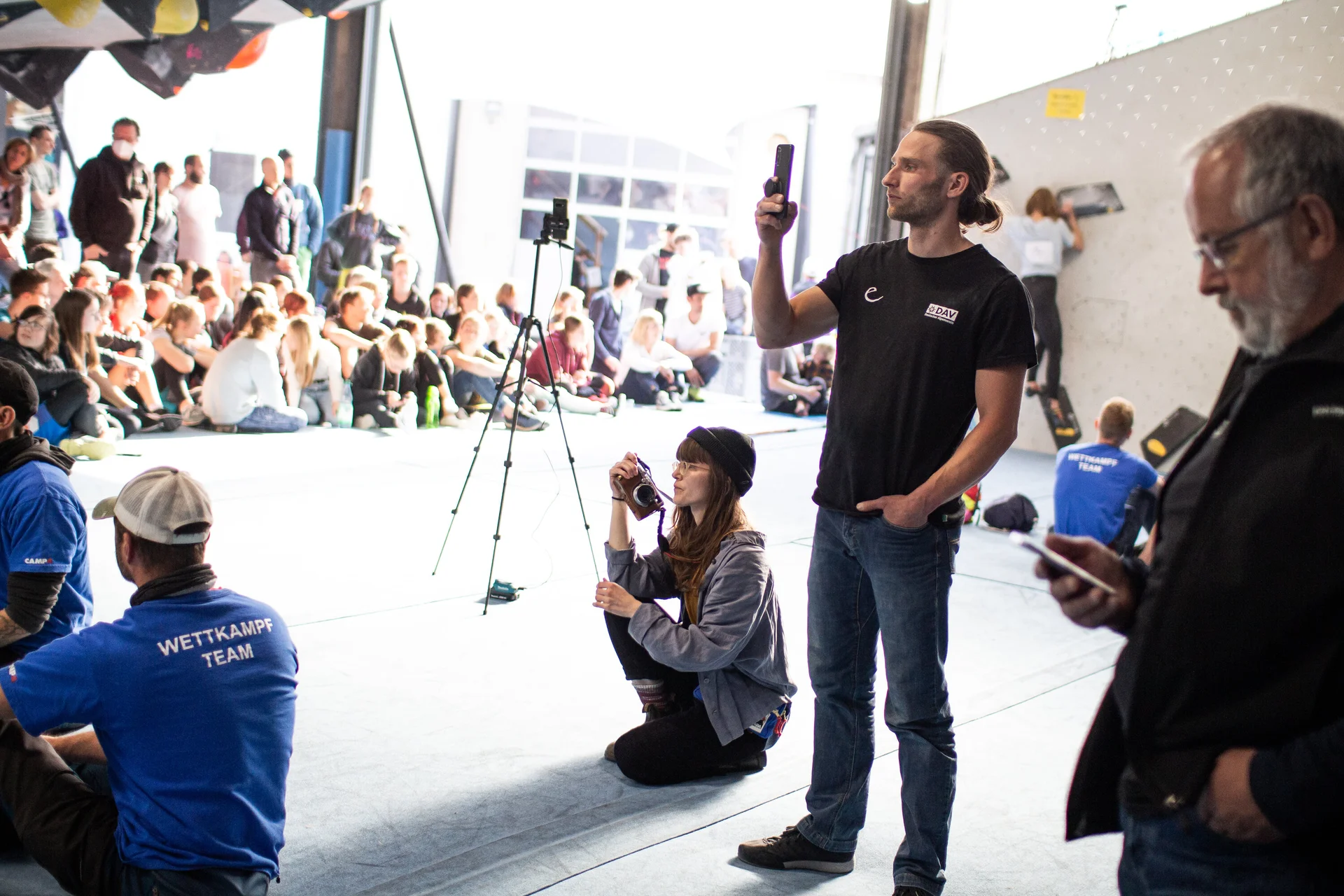 Landesmeisterschaft_Bouldern_Berlin_Sachsen_2022_Offizielle | © Kilian Dorner