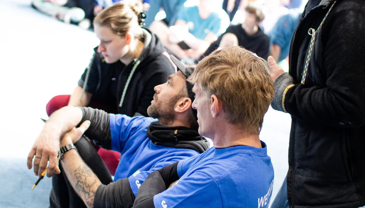 Landesmeisterschaft_Bouldern_Berlin_Sachsen_2022_Offizielle | © Kilian Dorner