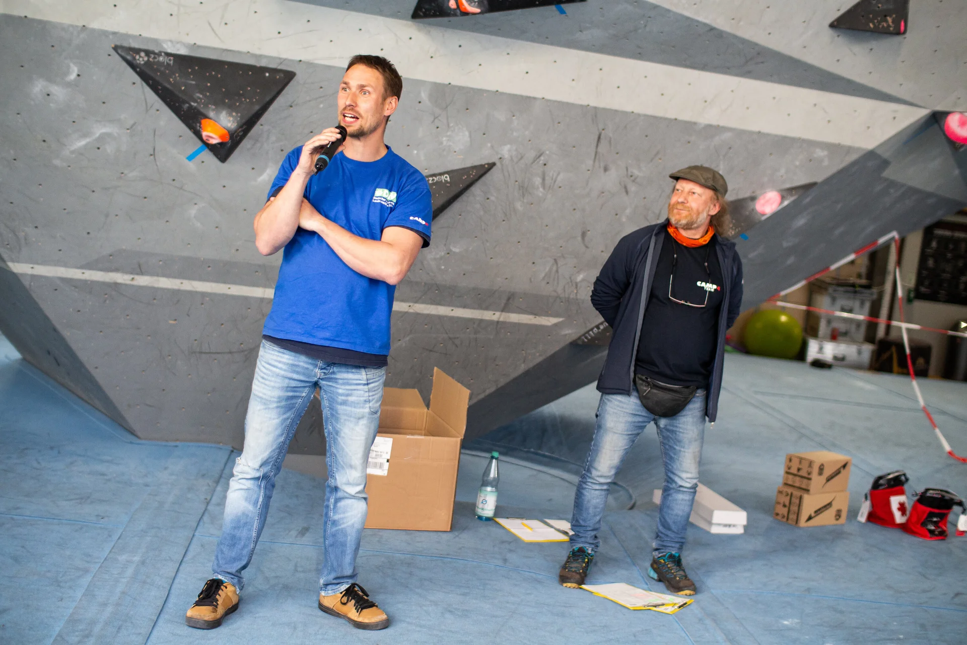 Landesmeisterschaft_Bouldern_Berlin_Sachsen_2022_Offizielle | © Kilian Dorner